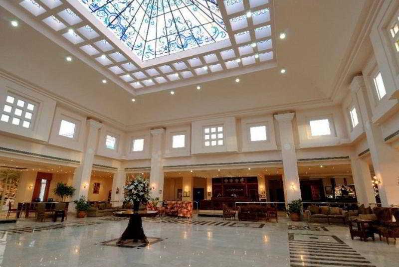 Отель Royal Grand Azur (Adults Only) Шарм-эль-Шейх Интерьер фото